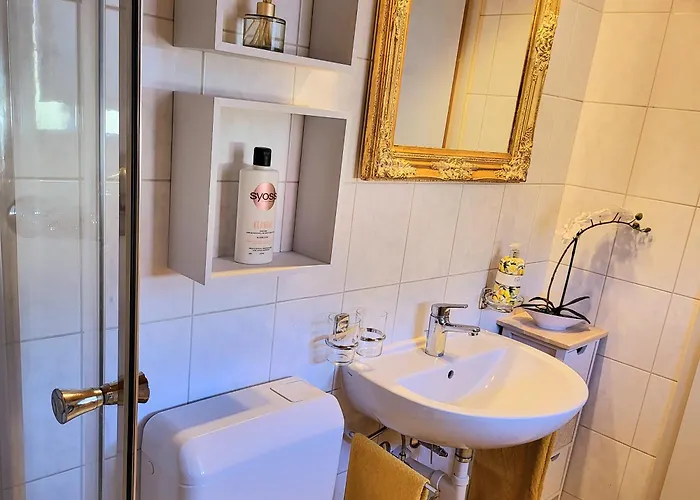 Lägenhet Traumhaftes In Nur 200m Vom Maggiore Entfernt